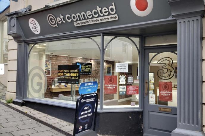 Get connected shop front Bideford