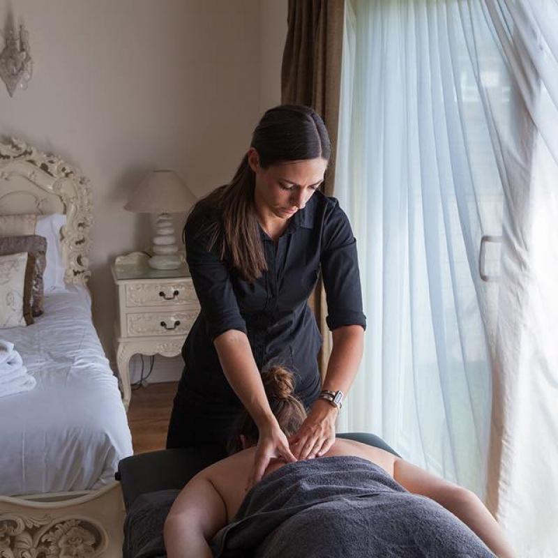 Anna Whear massage service