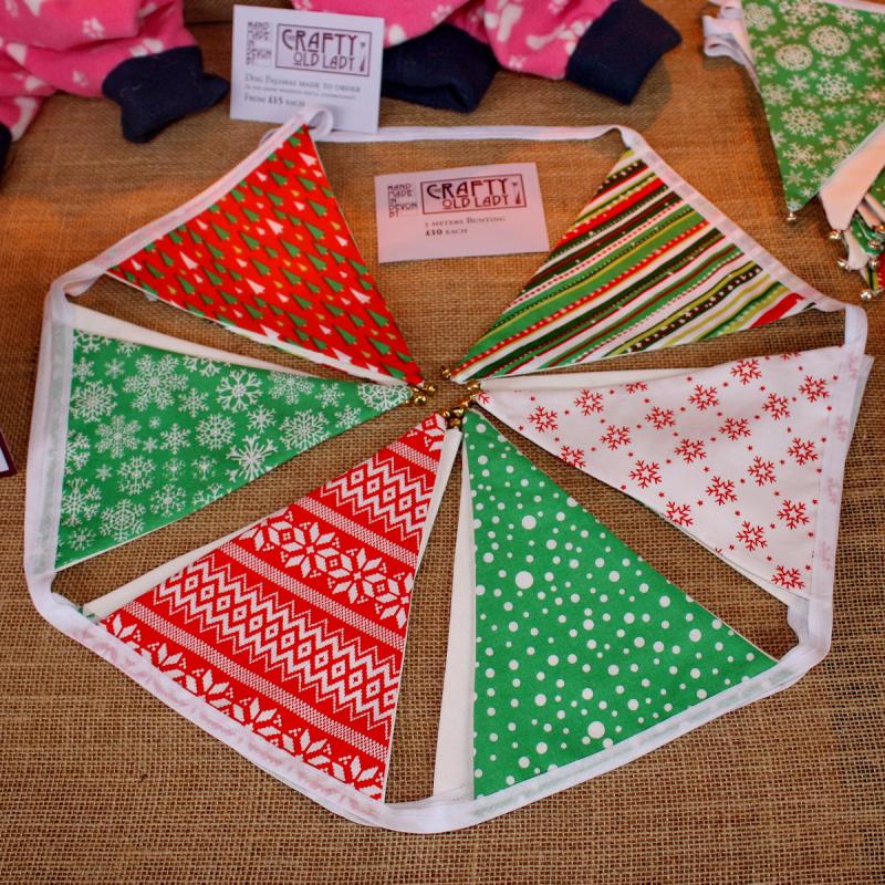Bunting Sample, Crafty Old Lady
